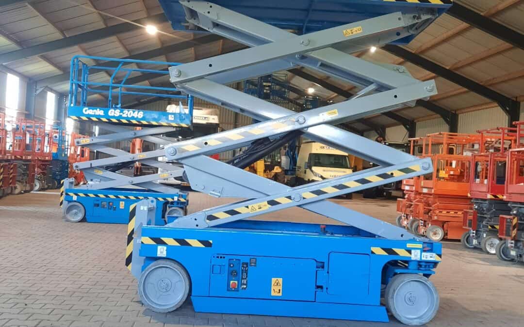 Genie GS2046 bouwjaar 2012 en bouwjaar 2011 en 2007 werkhoogte +/- 8 meter prijs van af 4590 euro ex btw