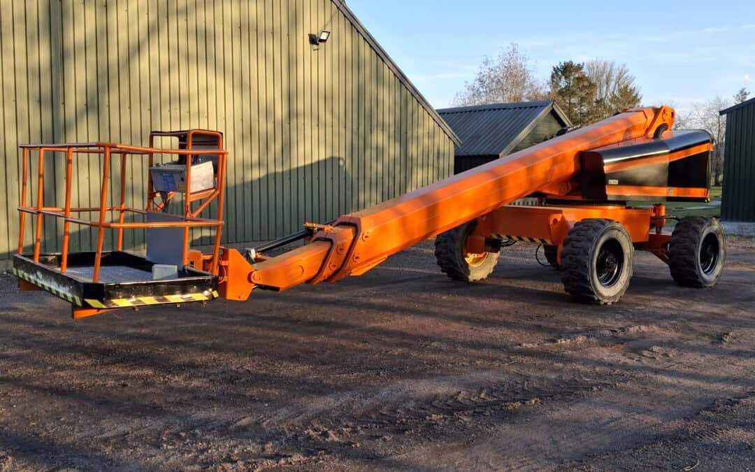 HAB T20D hoogwerker +/- 20 meter werkhoogte bouwjaar 2007 4 wiel aangedreven  met 6827 uur prijs 12900